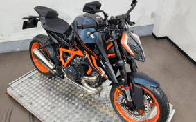 KTM 1290S-DUKE-R 2025 V3940