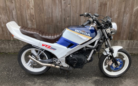 YAMAHA MAJESTYS SG28J