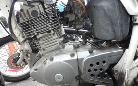 SUZUKI DJEBEL 200 (DR200SE) SH42A