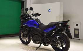 SUZUKI Vｽﾄﾛｰﾑ650A 2013 VP56A
