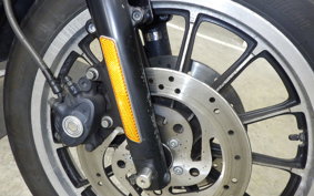 HARLEY XL883R 2006