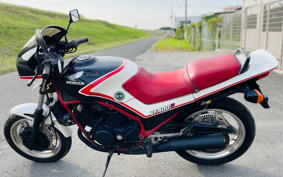 HONDA VF400F NC13