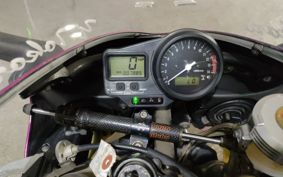 YAMAHA YZF-R1 1999 RN01