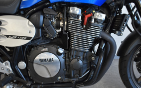 YAMAHA XJR1300 2015 RP19