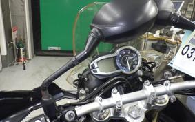 TRIUMPH TIGER 800 2012