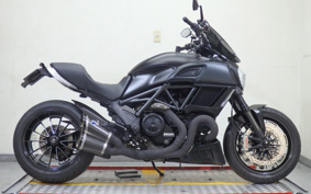 DUCATI DIAVEL 2015 ZDMG105JAFB