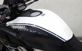 DUCATI DIAVEL AMG 2012 ZDMG102JACB