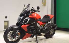 DUCATI DIAVEL V4 2023