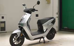 HONDA EM1 e: 2006 EF16