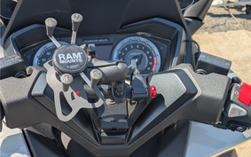 HONDA  FORZA 250 MF17