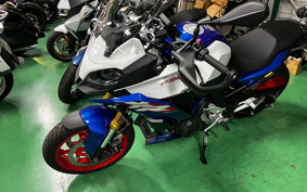 BMW F900XR STANDARD 2025 0R01