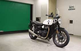TRIUMPH STREET TWIN 2017