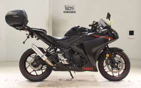 YAMAHA YZF-R25 A RG10J