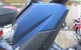 YAMAHA N-MAX 155 SG50J