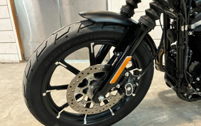 HARLEY XL883N 2019 LE2