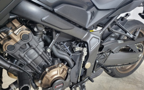 HONDA CB650R 2021 RH03