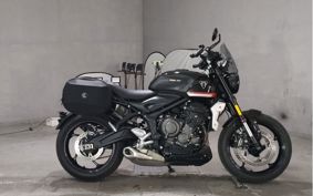 TRIUMPH TRIDENT 660 LGL10U