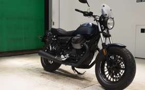 MOTO GUZZI V9 BOBBER 2018