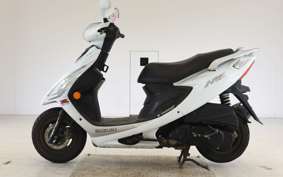SUZUKI GSR125