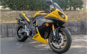 YAMAHA YZF-R1 2010 RN23