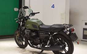 MOTO GUZZI V7 STONE 3 2018