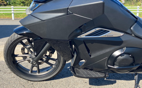 HONDA NM4 VULTUS -01 2016 RC82