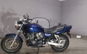 SUZUKI INAZUMA 400 GK7BA