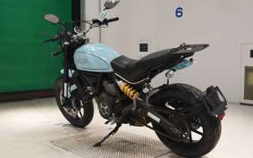 DUCATI SCRAMBLER ICON 2015