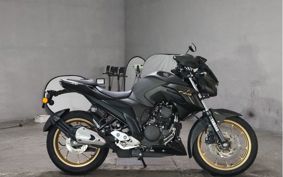 YAMAHA FZS25 RG69
