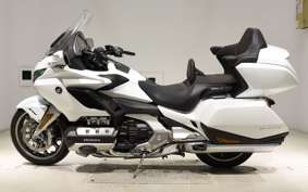 HONDA GL 1800 GOLD WING TOUR DCT 2021 SC79