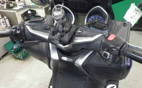 YAMAHA T-MAX 530 DX 2017 SJ15J
