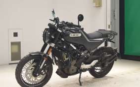 HUSQVARNA SVARTPILEN 401 2021