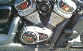 HARLEY RH975 NIGHT STAR 2022 ZH1