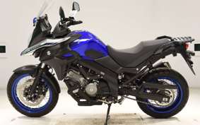 SUZUKI Vｽﾄﾛｰﾑ650XTA 2022 C733M