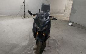 YAMAHA T-MAX 560 SJ19J