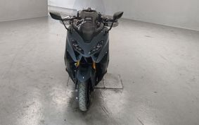 YAMAHA T-MAX 560 SJ19J