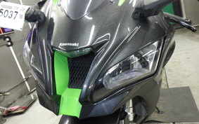 KAWASAKI ZX 10 NINJA R SE ZXT02E