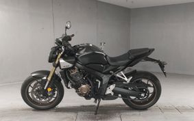 HONDA CB650R E-Clutch 2024 RH17