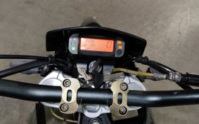 APRILIA SX 125 ..