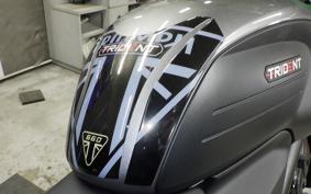 TRIUMPH TRIDENT 660 2023