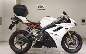TRIUMPH DAYTONA 675 R 2011