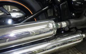 SUZUKI BOULEVARD 400 2007 VK55A