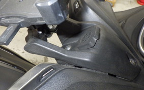 YAMAHA T-MAX 530 DX 2017 SJ15J