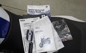 BMW F900R 2023