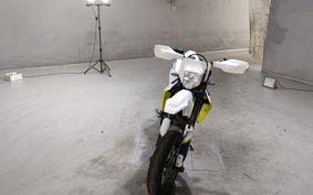 OTHER HUSQUARNA 701 SUPERMOTO 2017 USV
