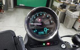 HARLEY XL883N 2013