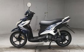 YAMAHA RU VIA SU125 L1SK