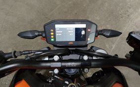 KTM 890 DUKE 2023 TU940