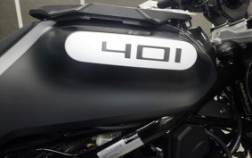 HUSQVARNA SVARTPILEN 401 2021
