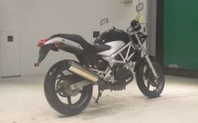 HONDA VTR 250 Gen. 2 MC33